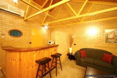 Motel High Country Motor Bright